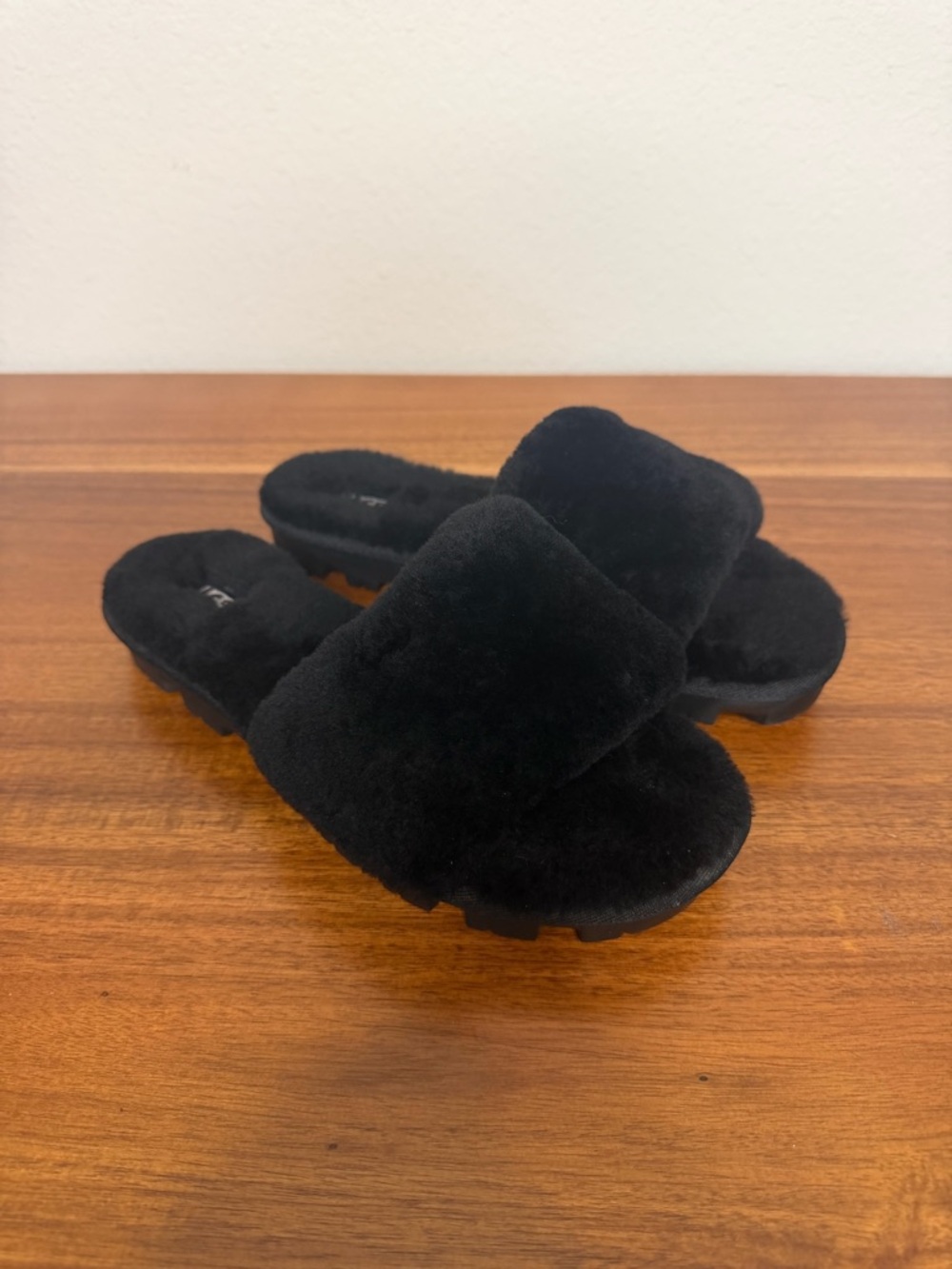 Ugg Cozette Slipper Black